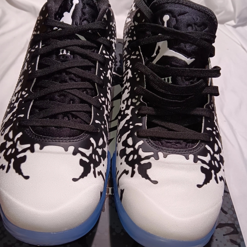 Jordan's zion 3 DR0675 018 size 11 men wmns 12.5 Brand New With Box